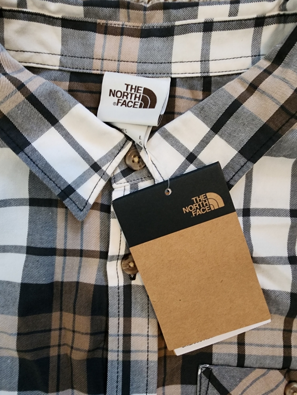🏕The North Face Men’s Black, White & Tan Plaid Button-Down Shirt. 🔖NWT Sz L